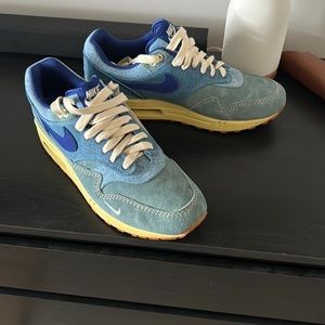 Nike Dirty Denim Size 10